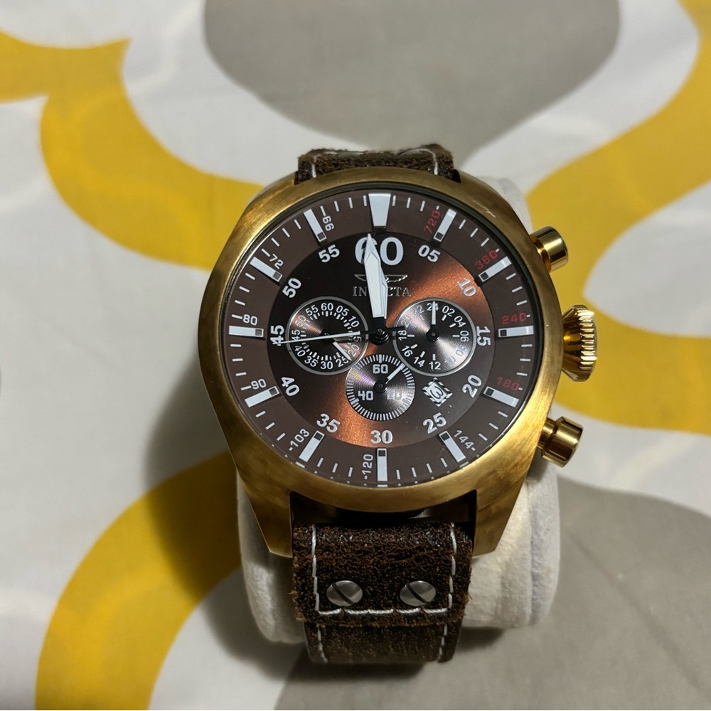 Invicta Aviator
